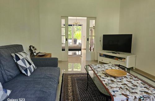 Ganze Wohnung mit Garten - Foto 12