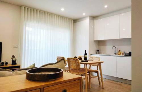 By the Sea - Foto 17