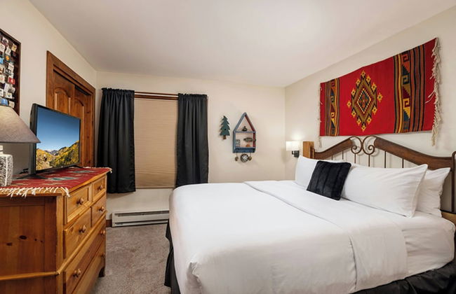 Montaneros in Vail - Photo 79