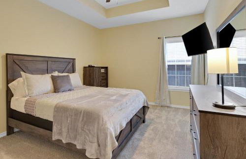 Luxury Home with Gourmet Kitchen - 3 Miles to A&M, Sleeps 14 - Foto 28