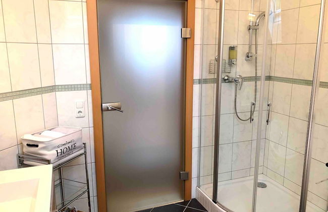 Apartment With Amazing Lake- and Mountain View - Photo 18