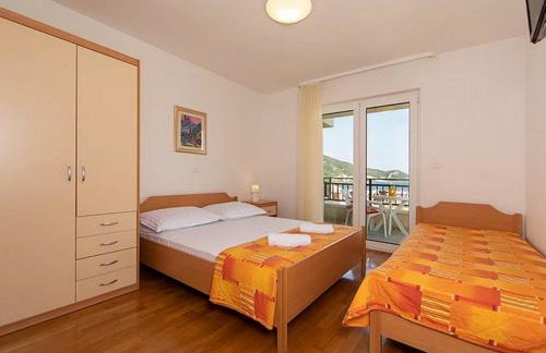 Apartments by the sea Igrane, Makarska - 17292 - Photo 19