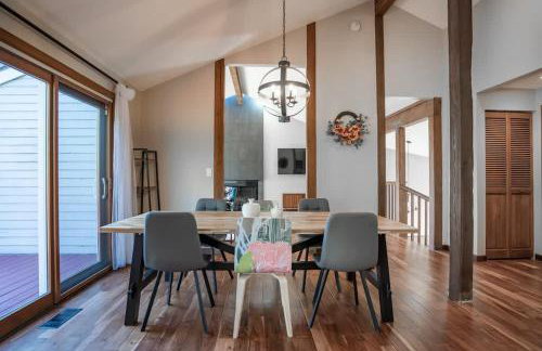 PNW Contemporary Retreat near Lake Sammamish - Foto 2