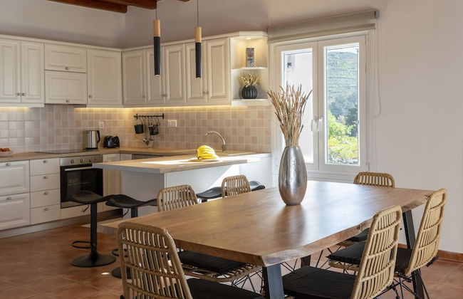 Myrsini Traditional Hillside Cottage - Photo 12