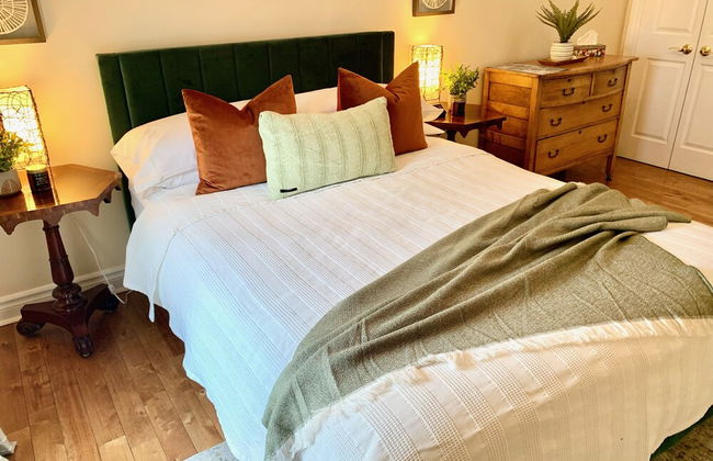 Suites On King - Photo 16