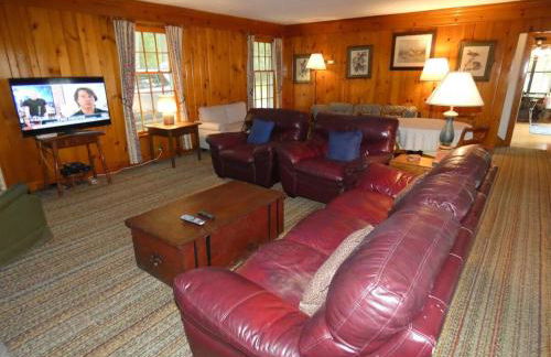 Classic Lake Home on Torch Lake - Foto 33