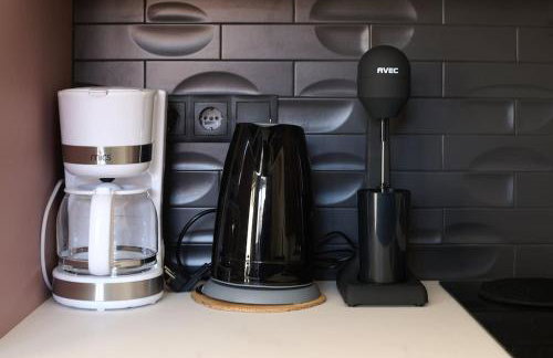 2024 superior modern studio! - Photo 12