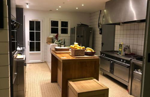 Château Bernon Gite 15 Personnes - piscine et SPA - Foto 24