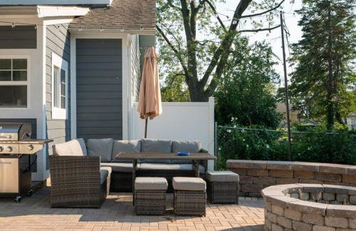 The Lucky Charm Home of the Fighting Irish! BBQ Outdoor Games Coffee - Foto 3