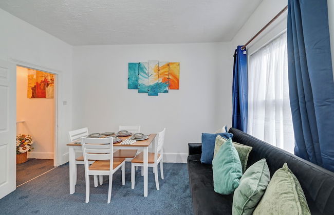 Sleeps 4 - Near Tottenham Stadium w Free Parking - Foto 8