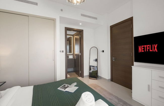 Modern 2BR Retreat Creek Vistas Scenic Views - Foto 8