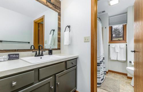 Cozy at Creekwood Getaway - Foto 7