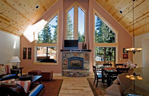 Red Cedar on North Shore - Beautiful 3BR w Gorgeous Furnishings in Tahoe City - Foto 1