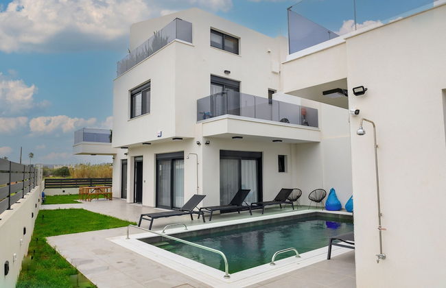 Elegant and Stylish Villas Complex in Crete - Foto 1