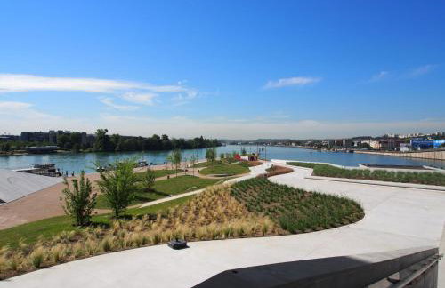 Lyon Confluence - duplex au calme avec parking privé en option - Foto 18