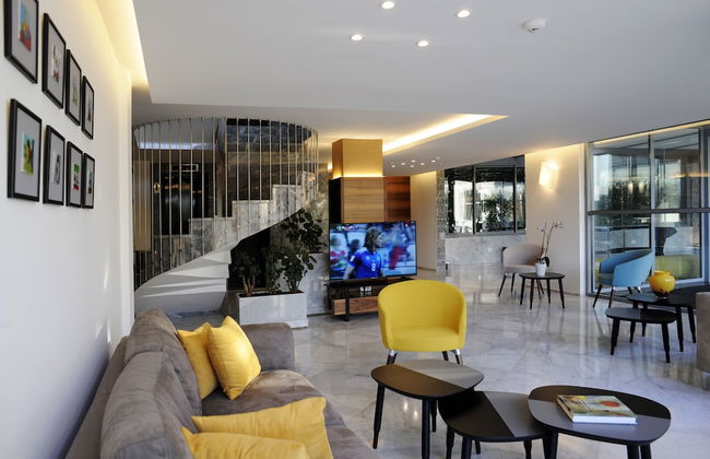 Grey Pearls Suites - Photo 4