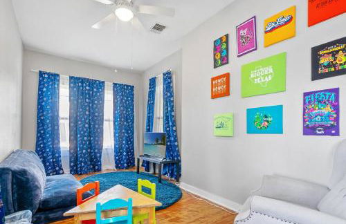 Pets OK • Backyard - 3 miles to River Walk & Alamo - Foto 32