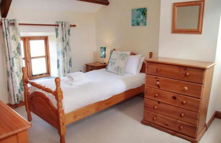 3 Bed Cottage - Parking - Ideal for Work Trips - Photo 12