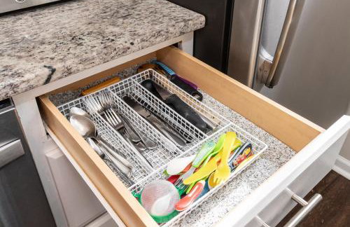 Private, Updated Townhouse in DT Apex - Foto 13