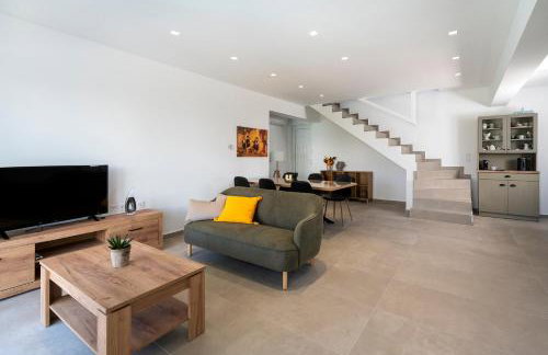 Rosemary Rhodes Villa - Photo 32