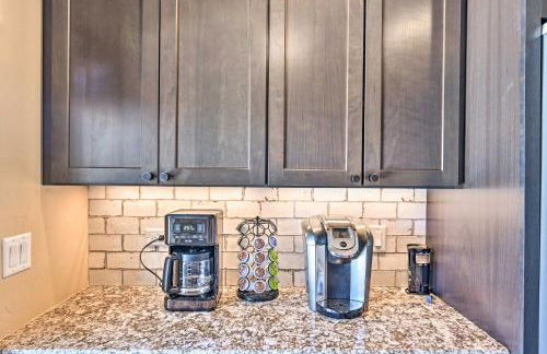 7984 Pet-Friendly Townhome with Grill! - Foto 9