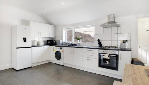 Elegantly 2-Bedroom in Ashington, Sleeps 3 - Foto 3, stove, pet friendly, minibar