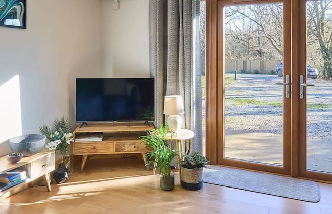 Host Stay Willow Barn - Photo 2