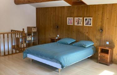 Mazet des Cèdres au pied de la colline - Foto 18