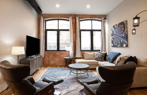 Large 3 bedroom 3 and a half Bath Downtown Condo - Foto 11