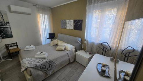 VARESE PRIME - Air Conditioning, 2 Parking, 2 Baths, City Centre, 200mt Villa Esengrini Montalbano, NO Keybox - Foto 2
