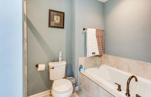 2 Mi to Hollywood Casino Charles Town Townhome! - Foto 21