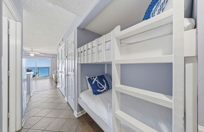 Tradewinds Condos by Hosteeva - Photo 31