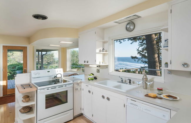 The Purcell House by Avantstay Surrounded in Lush Greenery w/ Large Yard & Ocean Views - Foto 9