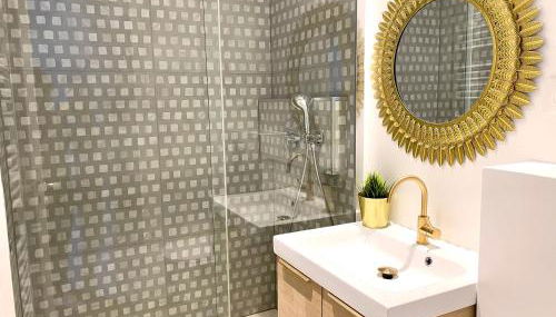 Stunning architect studio near Le Marais - Foto 3, Shower