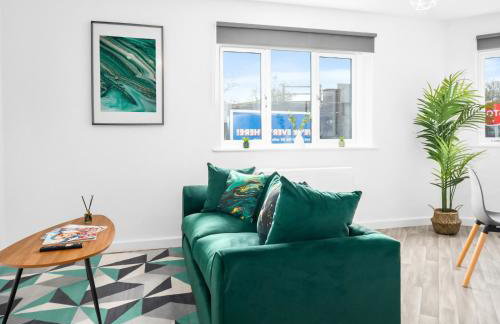 Modern 2 Bed Apartment - Parking - Smart TV - Fast Wi-Fi 27CR - Foto 9