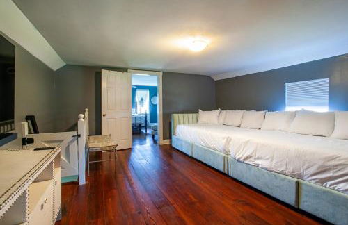 Peaceful Farm House - Quiet and Relaxing Getaway! - Foto 37