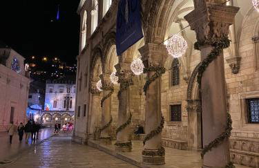 Jully apartment with swimming pool - Foto 29