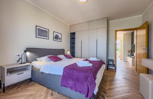 Cecilia Apartments - Photo 17