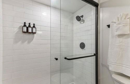 Downtown Stylish Cozy Vibe Work Area Free pkg Gym - Foto 22