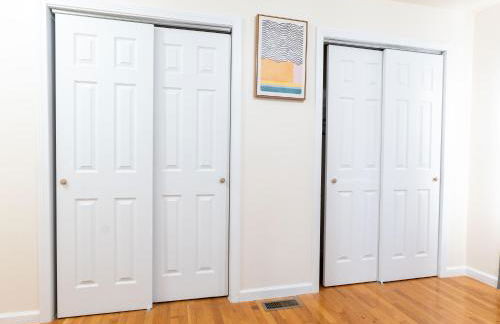 New 4 Apts-198-3 Bed Apt 1st Floor & 3 Bed Apt 2nd Floor - 1 Bed Studio Apt Ground Floor & 1 Bed Studio Apt Ground Floor near Penn Station EWR Newark NJ Airport Hospital Manhattan NYC - Foto 52