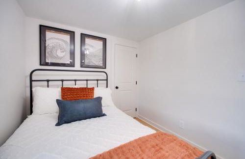 Zen Haven Lakefront Erie Home with Shore Access - Foto 13