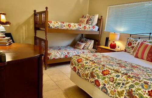 Birmingham House - Updated and Spacious - Photo 7