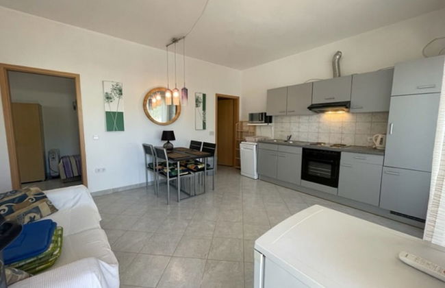 Appealing Apartment With Garden - Foto 10