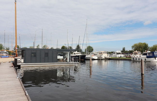 Houseboat in Lemmer With Harbor Views - Foto 28