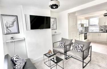 Gillingham 4 bed Guest House - Foto 2