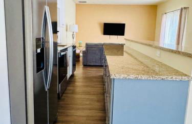 New Home Near Legoland and Disney Sleeps 12 - Foto 22