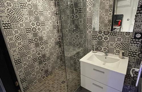 BELLE APPARTEMENT STUDIEUX CENTRE VILLE - Photo 5