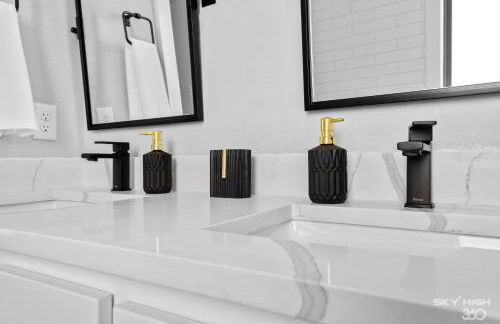 The Price House - Photo 40