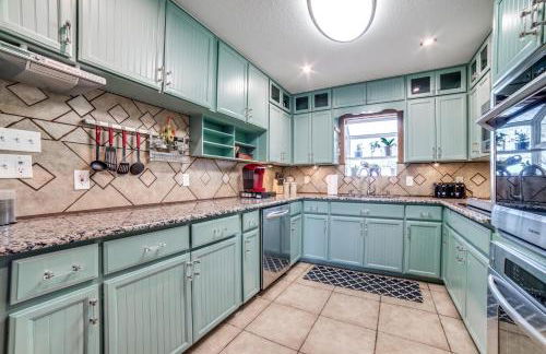 5 BDRM Home on 2 Acres Mins To Wineries Private Heated Pool and Hot Tub - Foto 8