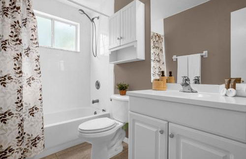 Upstay - Unbeatable Location Condo w Garden Patio - Foto 37